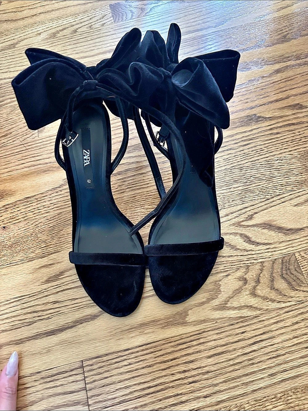 ZARA Bow Detail Black Sandals